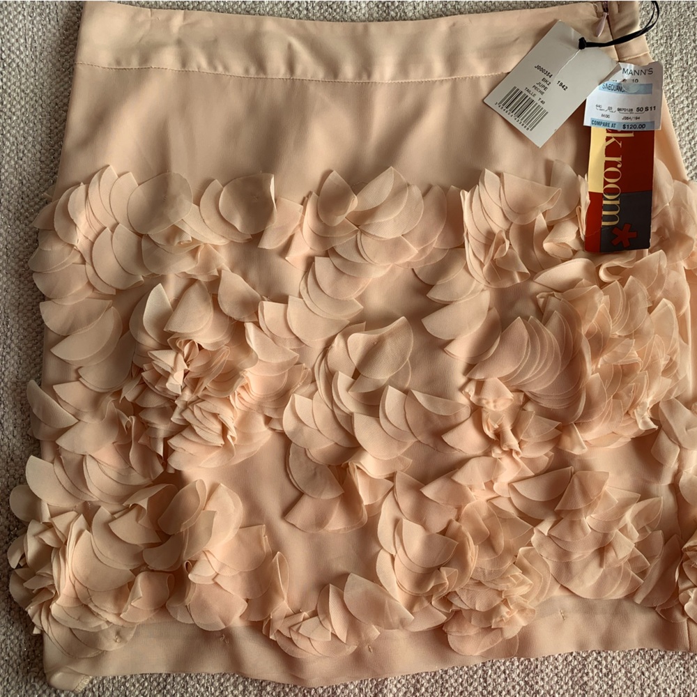 New Sinequanone Stunning Designer Petal Skirt